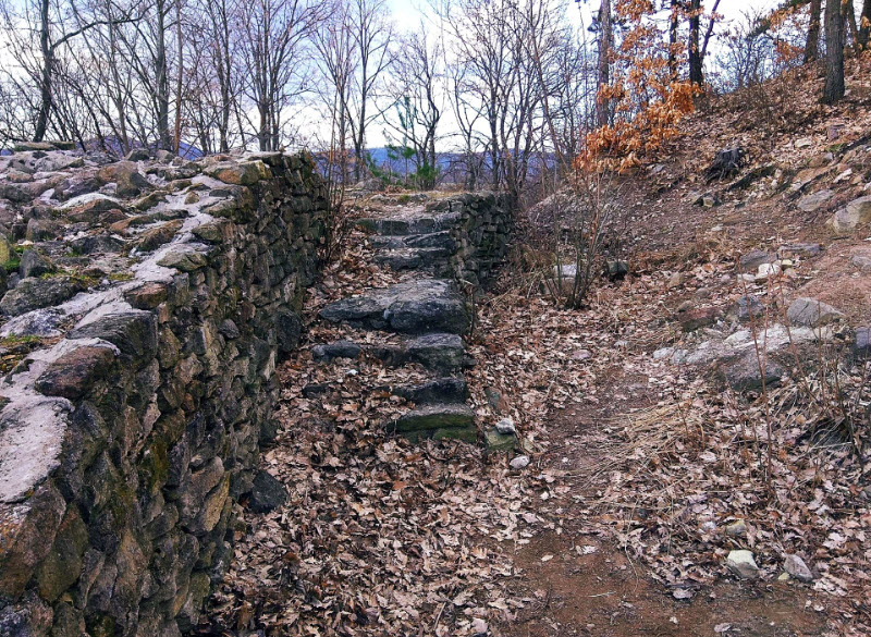 Cserépvár Romjai, Hungary